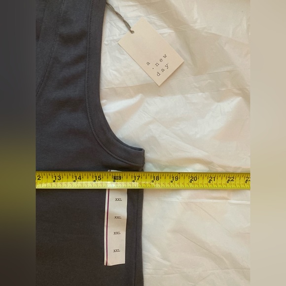 NEW A NEW DAY WOMEN’s Gray Ribbed Super stretchy Swoop neck tank Top size XXL - Picture 8 of 11